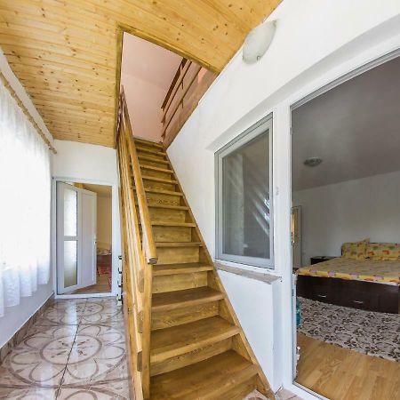 Casa De Vacanta Jeny Novaci-Străini Esterno foto