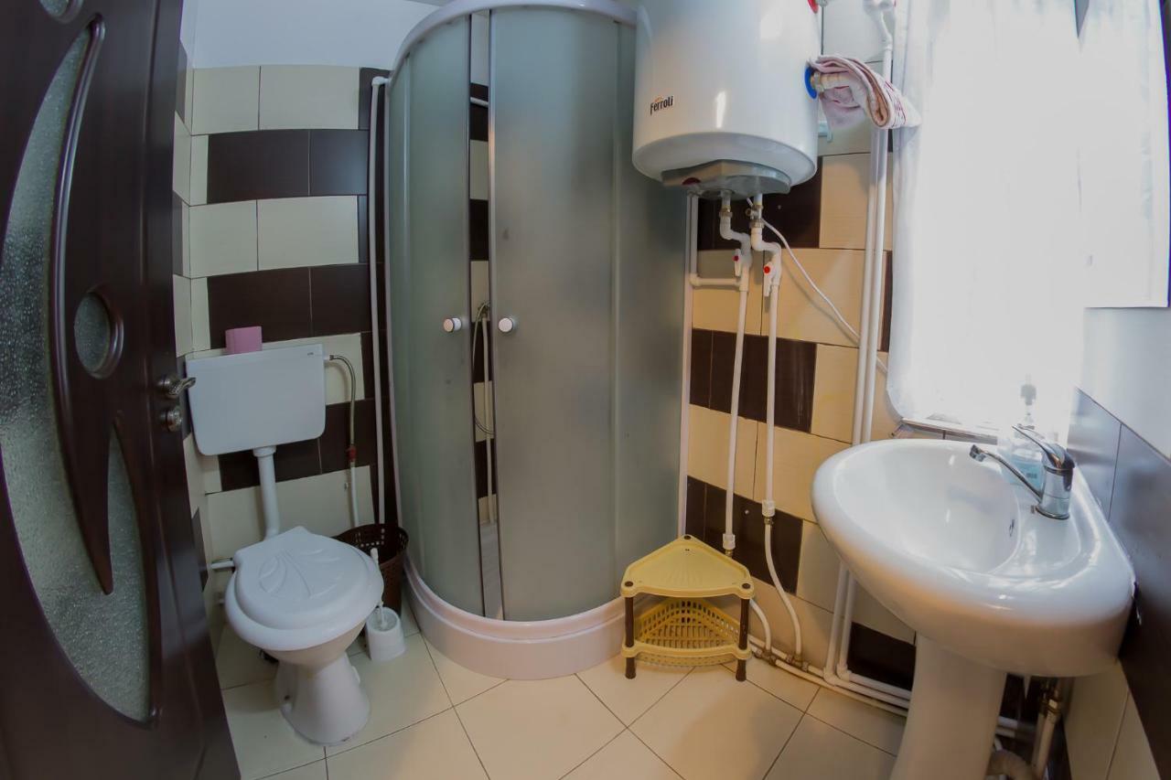 Casa De Vacanta Jeny Novaci-Străini Esterno foto