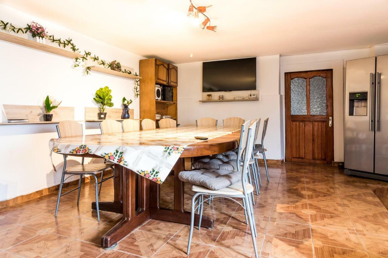 Casa De Vacanta Jeny Novaci-Străini Esterno foto